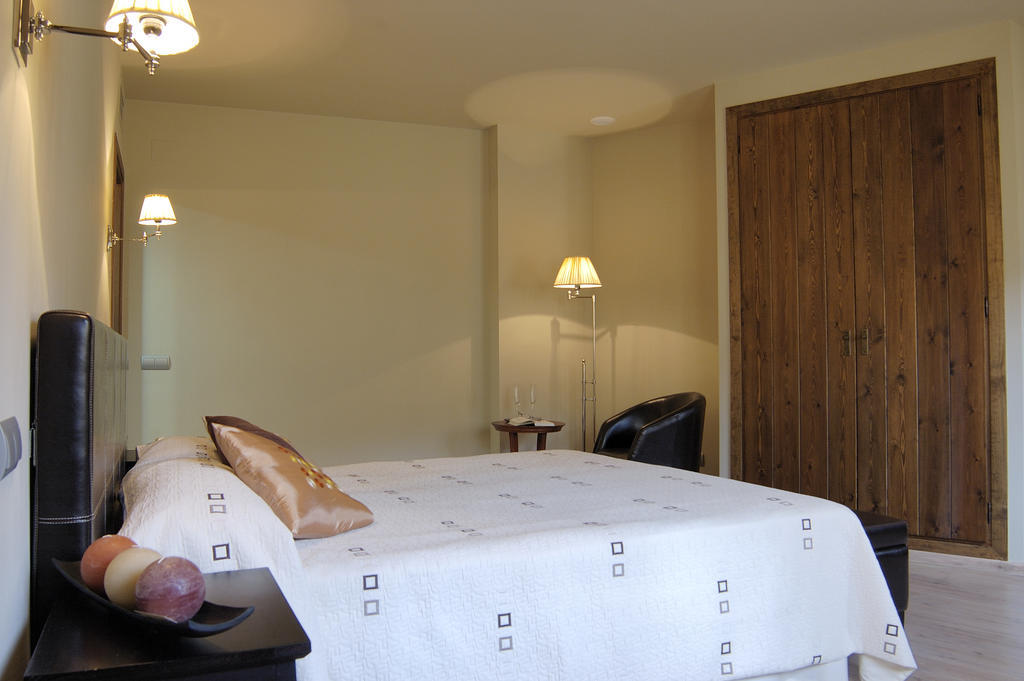 Casa Rural La Botica Oropesa Room photo